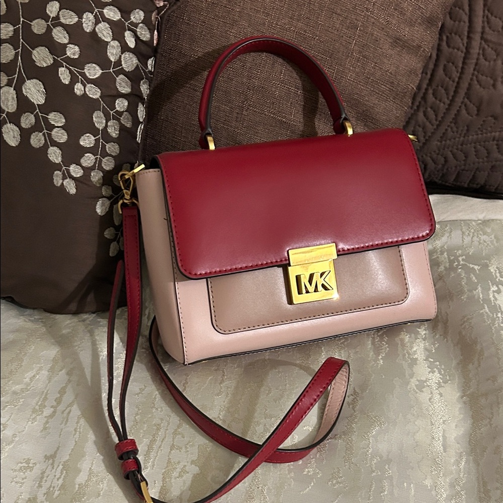 Michael Kors Mindy small Crossbody